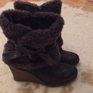 Bare Traps boots
